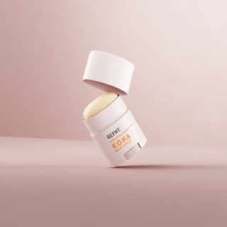 Wosk do stylizacji KONA w sztyfcie – precyzyjne wygładzenie i kontrola baby hair